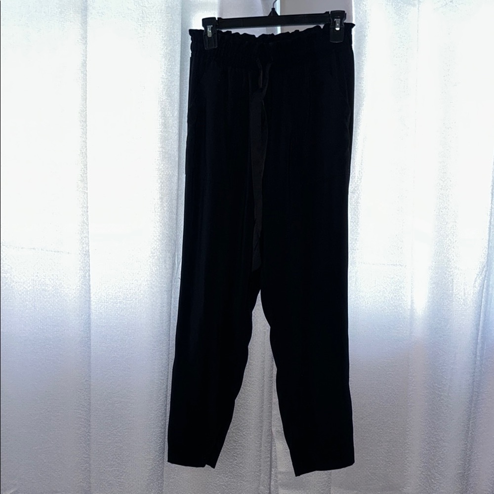 Zara Black Ankle Cropped Pants